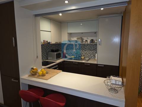 Apartamento T2 Kit mobilado e equipado junto ao Hotel Áxis