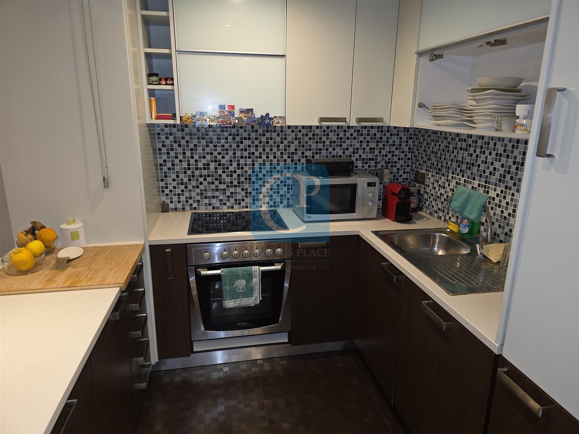 Apartamento T2 Kit mobilado e equipado junto ao Hotel Áxis