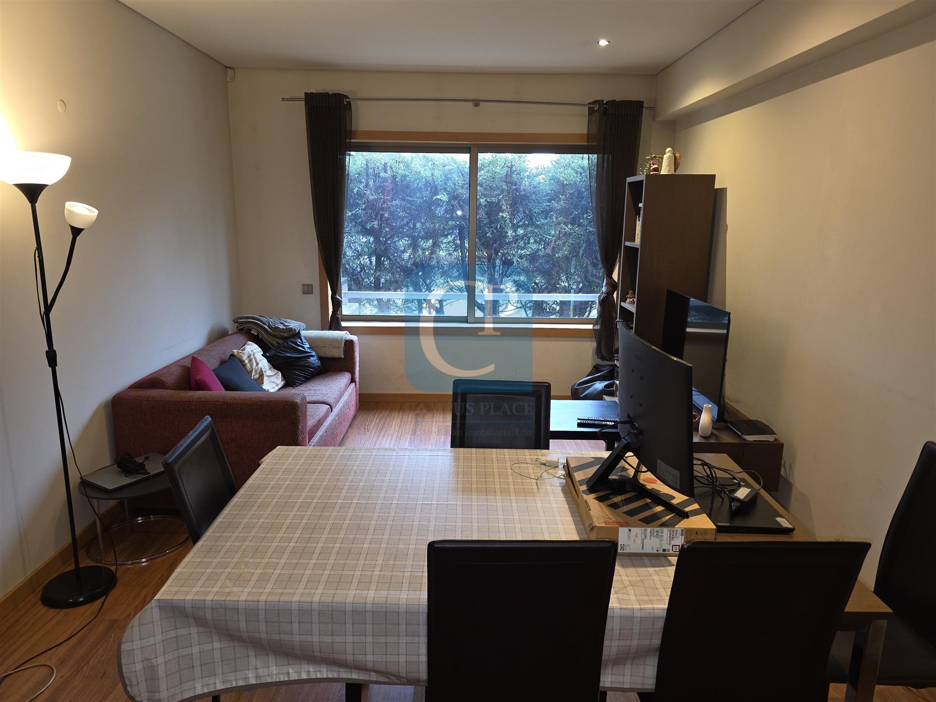 Apartamento T2 Kit mobilado e equipado junto ao Hotel Áxis