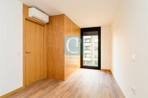 Apartamento T2 novo em Paranhos, Porto