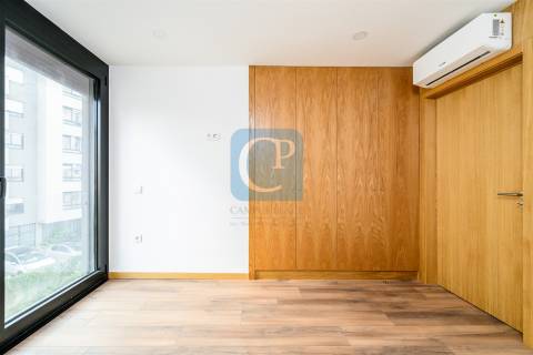 Apartamento T2 novo em Paranhos, Porto