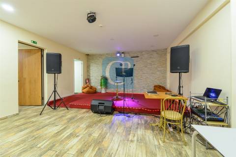 Loja/Restaurante à Rua Santos Pousada, Bonfim, Porto