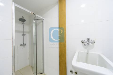 Loja/Restaurante à Rua Santos Pousada, Bonfim, Porto