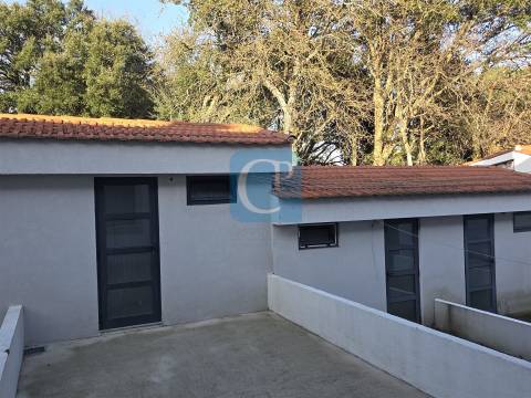 Apartamento T2 renovado em São Mamede Infesta e Senhora da Hora