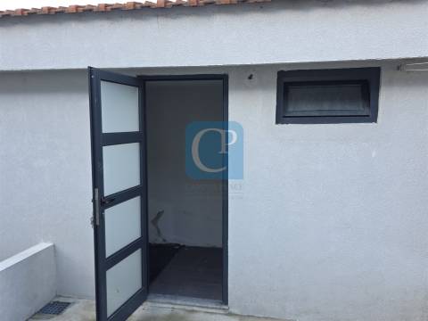 Apartamento T2 renovado em São Mamede Infesta e Senhora da Hora