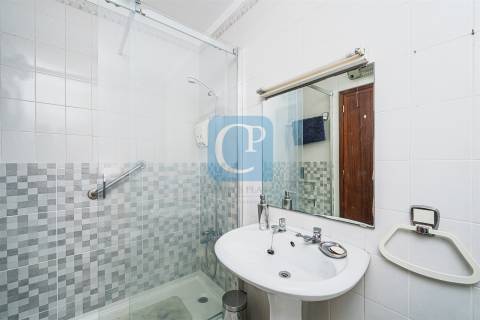 Apartamento T2 em Paranhos junto ao metro de Salgueiros