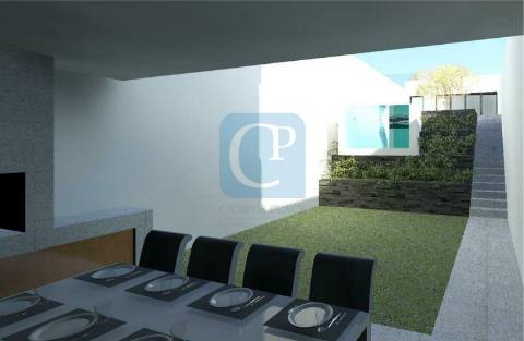 Moradia V5 para remodelação em Paranhos, Porto