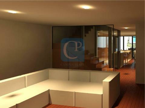 Moradia V5 para remodelação em Paranhos, Porto