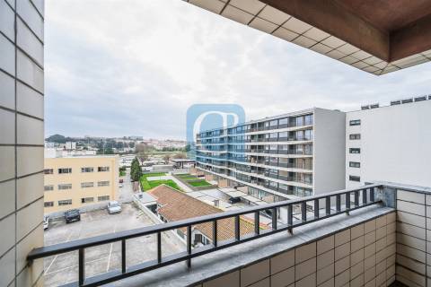 Apartamento T2+1 totalmente mobilado e equipado em Matosinhos Sul