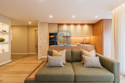 Apartamento T2+1 totalmente mobilado e equipado em Matosinhos Sul