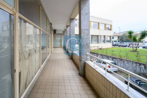 Loja para serviços em Aveiro, Santa Maria da Feira