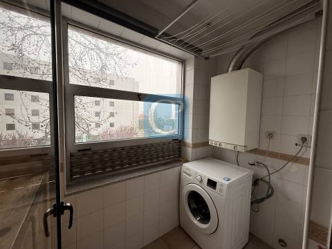 Apartamento T1 próximo ao Hospital São João, Pedrouços, Maia