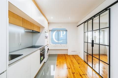 Apartamento T0 mobilado e equipado em Campanhã, Porto