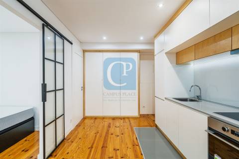 Apartamento T0 mobilado e equipado em Campanhã, Porto