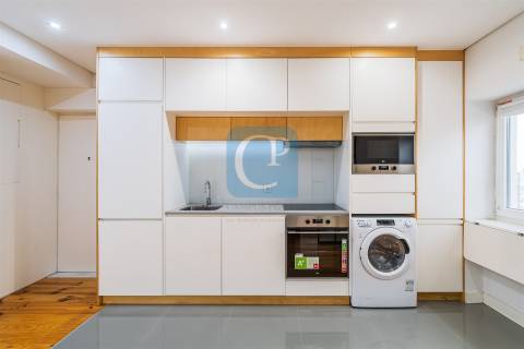Apartamento T0 mobilado e equipado em Campanhã, Porto