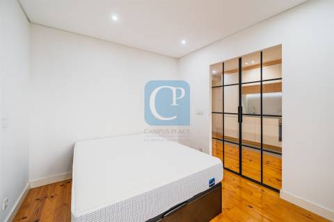 Apartamento T0 mobilado e equipado em Campanhã, Porto