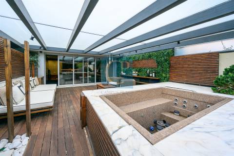 Moradia T4 em condomínio de luxo com piscina, Leça da Palmeira