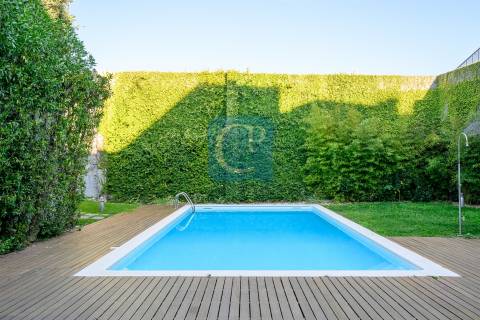 Moradia T4 em condomínio de luxo com piscina, Leça da Palmeira