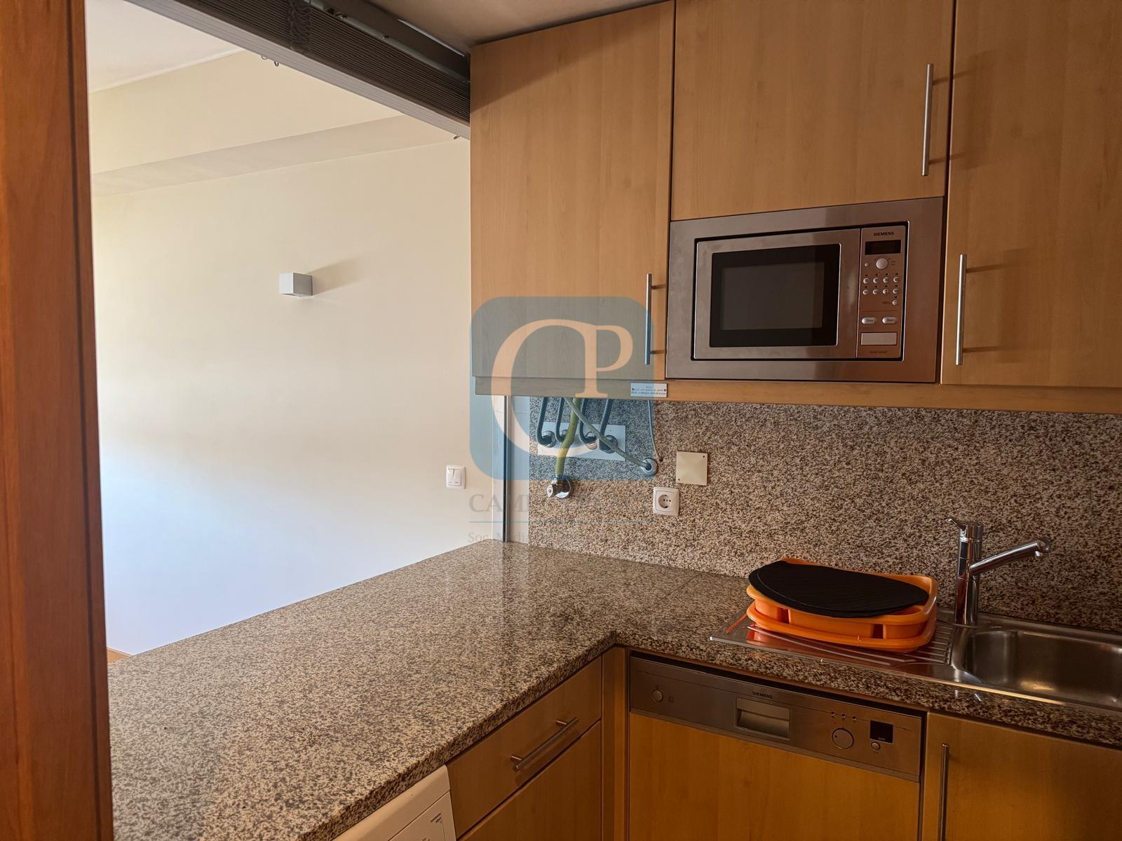 Apartamento T1Kit, junto ao Hotel Áxis, São Mamede Infesta