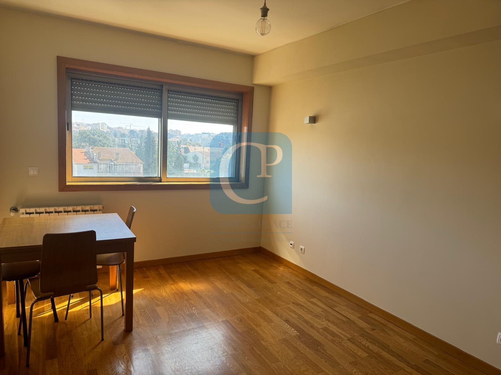 Apartamento T1Kit, junto ao Hotel Áxis, São Mamede Infesta