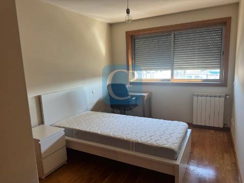 Apartamento T1Kit, junto ao Hotel Áxis, São Mamede Infesta