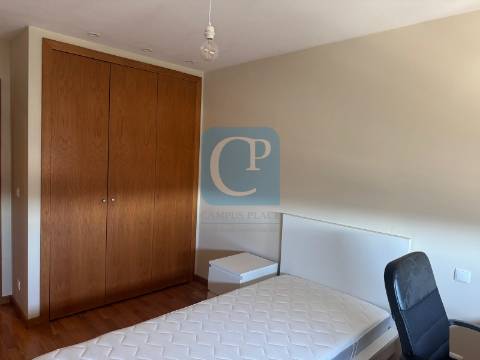 Apartamento T1Kit, junto ao Hotel Áxis, São Mamede Infesta