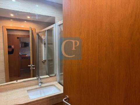 Apartamento T1Kit, junto ao Hotel Áxis, São Mamede Infesta