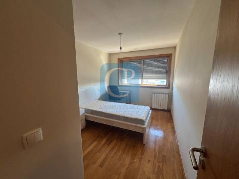 Apartamento T1Kit, junto ao Hotel Áxis, São Mamede Infesta