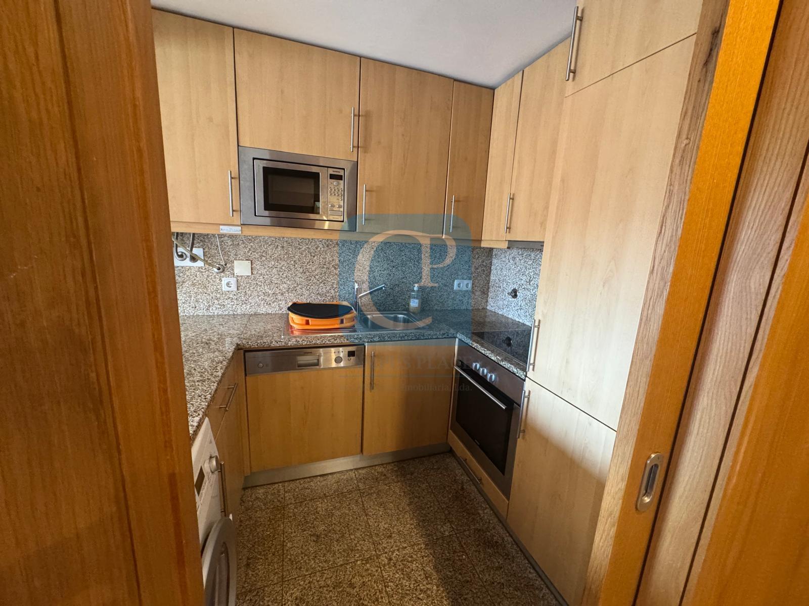 Apartamento T1Kit, junto ao Hotel Áxis, São Mamede Infesta