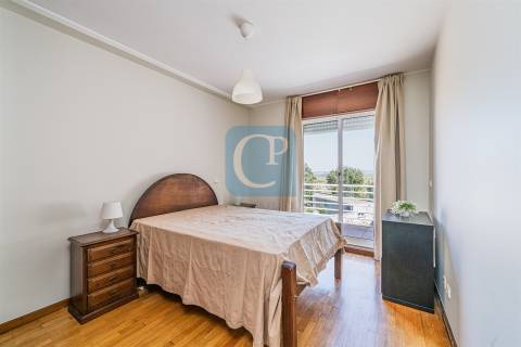 Apartamento T1 mobilado e equipado, junto ao Hospital de São João