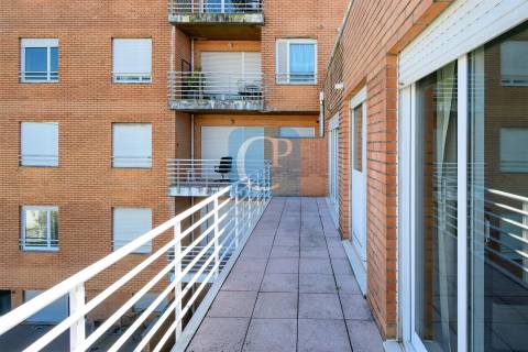 Apartamento T1 mobilado e equipado, junto ao Hospital de São João