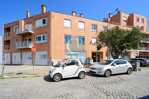 Apartamento T1 mobilado e equipado, junto ao Hospital de São João