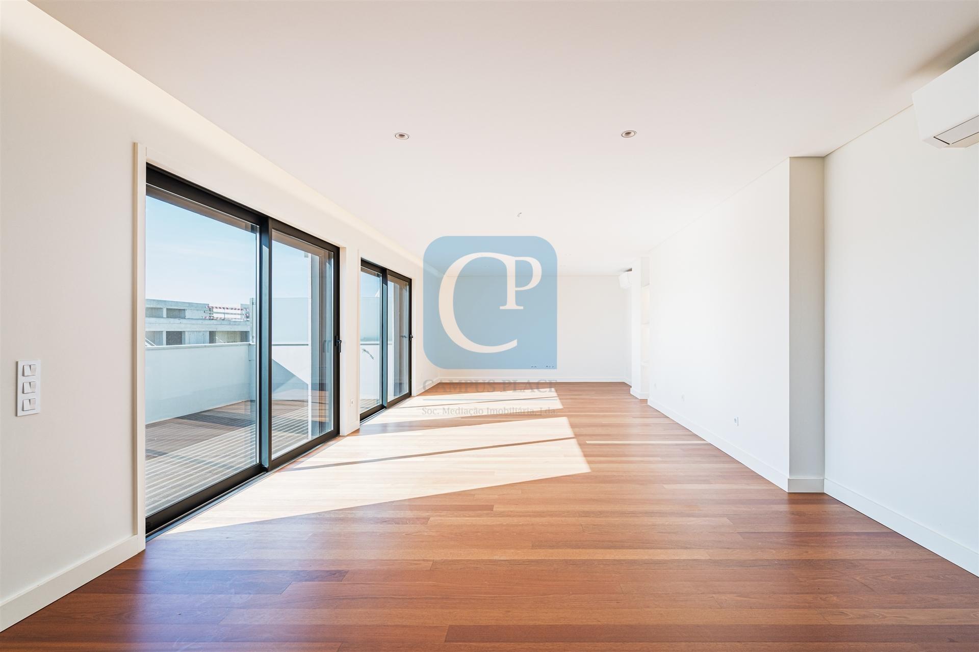 Apartamento T4 Arrendamento em Matosinhos e Leça da Palmeira,Matosinhos