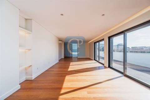 Apartamento T4 Arrendamento em Matosinhos e Leça da Palmeira,Matosinhos