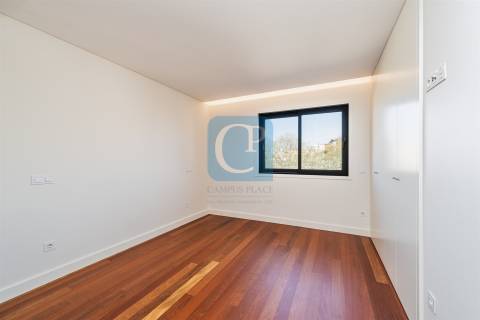 Apartamento T4 Arrendamento em Matosinhos e Leça da Palmeira,Matosinhos