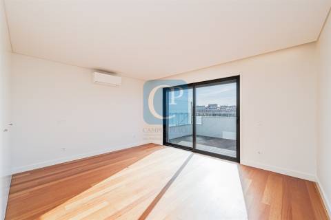 Apartamento T4 Arrendamento em Matosinhos e Leça da Palmeira,Matosinhos
