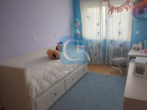 T2 com lugar de garagem e arrumos na Rua de Santana, Leça do Balio