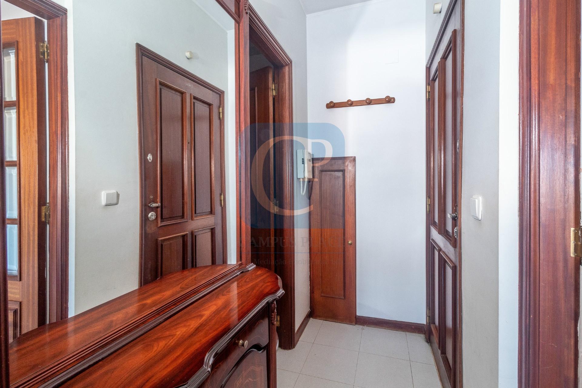 T1 Kit mobilado e equipado, à Exponor