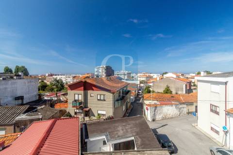 T1 Kit mobilado e equipado, à Exponor