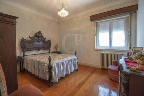 Moradia T6 - Campo 24 de Agosto, Bonfim