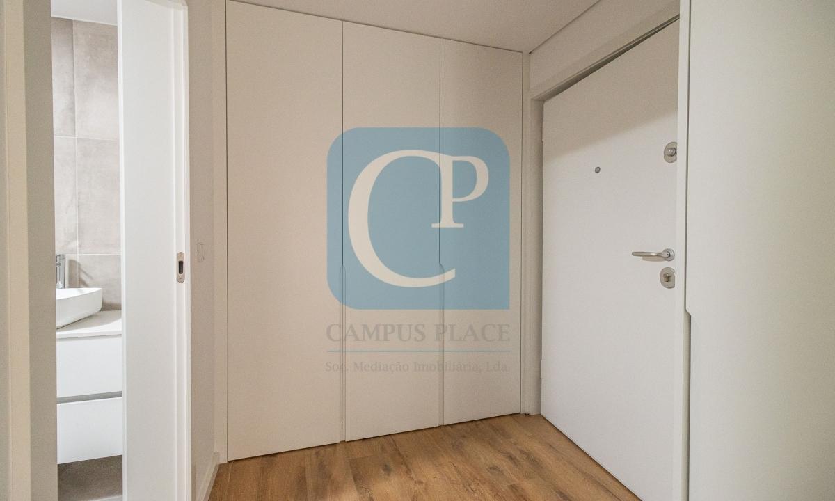 Apartamento T2 novo, na Azenha, Paranhos