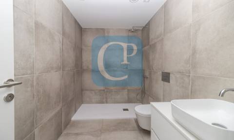 Apartamento T2 novo, na Azenha, Paranhos