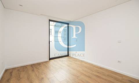 Apartamento T2 novo, na Azenha, Paranhos