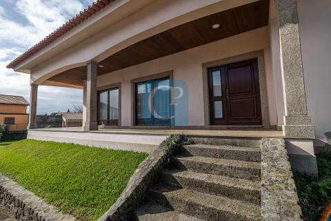 Moradia T3 com jardim em Vila do Conde