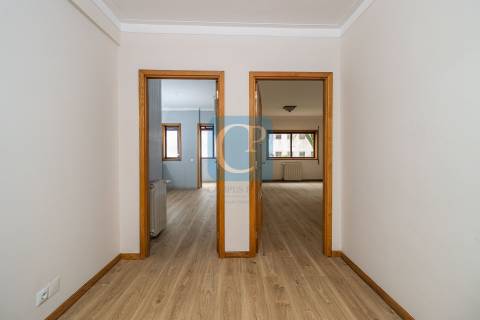 Apartamento T3 no Centro de Gaia