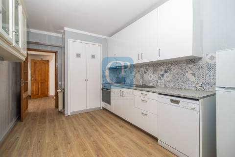 Apartamento T3 no Centro de Gaia