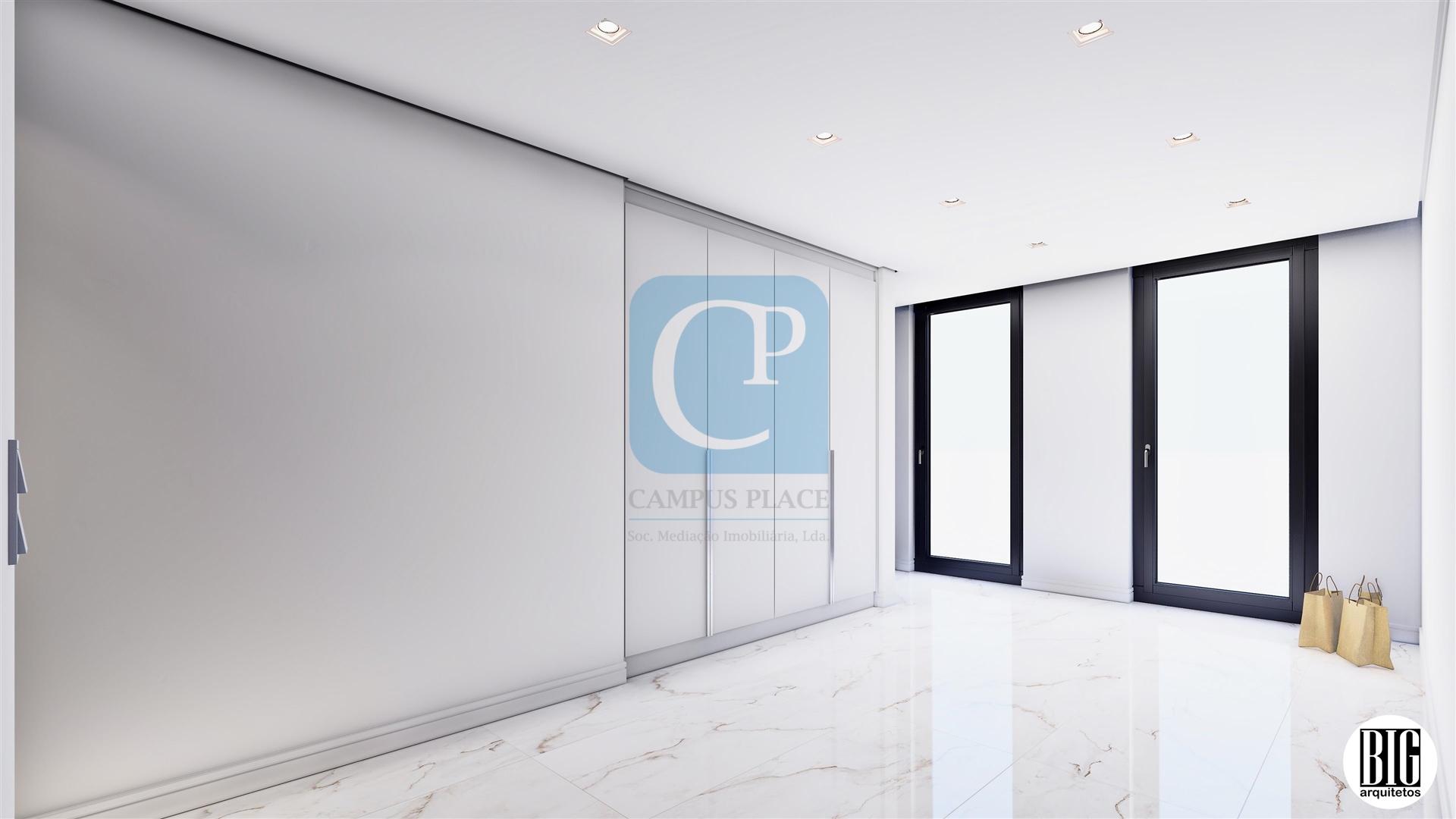 Moradia T6,  na zona ARU, em Matosinhos Sul