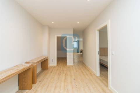 Apartamento T3 novo com terraço, em Cedofeita, Porto