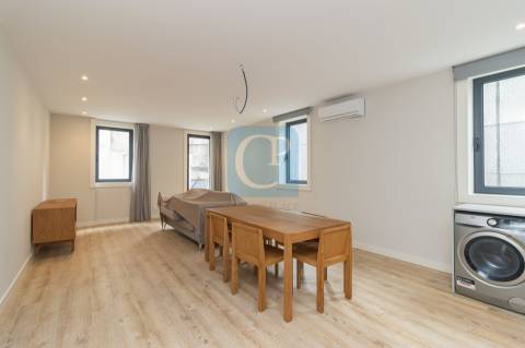 Apartamento T3 novo com terraço, em Cedofeita, Porto