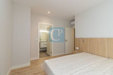 Apartamento T3 novo com terraço, em Cedofeita, Porto